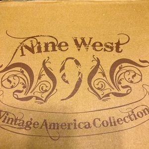 Neutral brown “ grannie style” booties